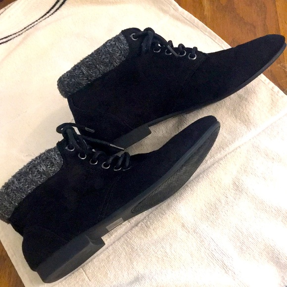 SUEDE SWEATER BOOTIES - Picture 5 of 8